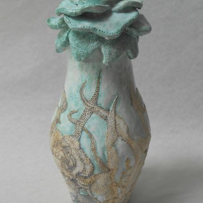 ’Turquoise vaas met gaatjes’, keramiek, 24 cm hoog , 2013