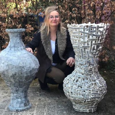Mijn vazen en ik, steengoed, 95 cm hoog, 2021